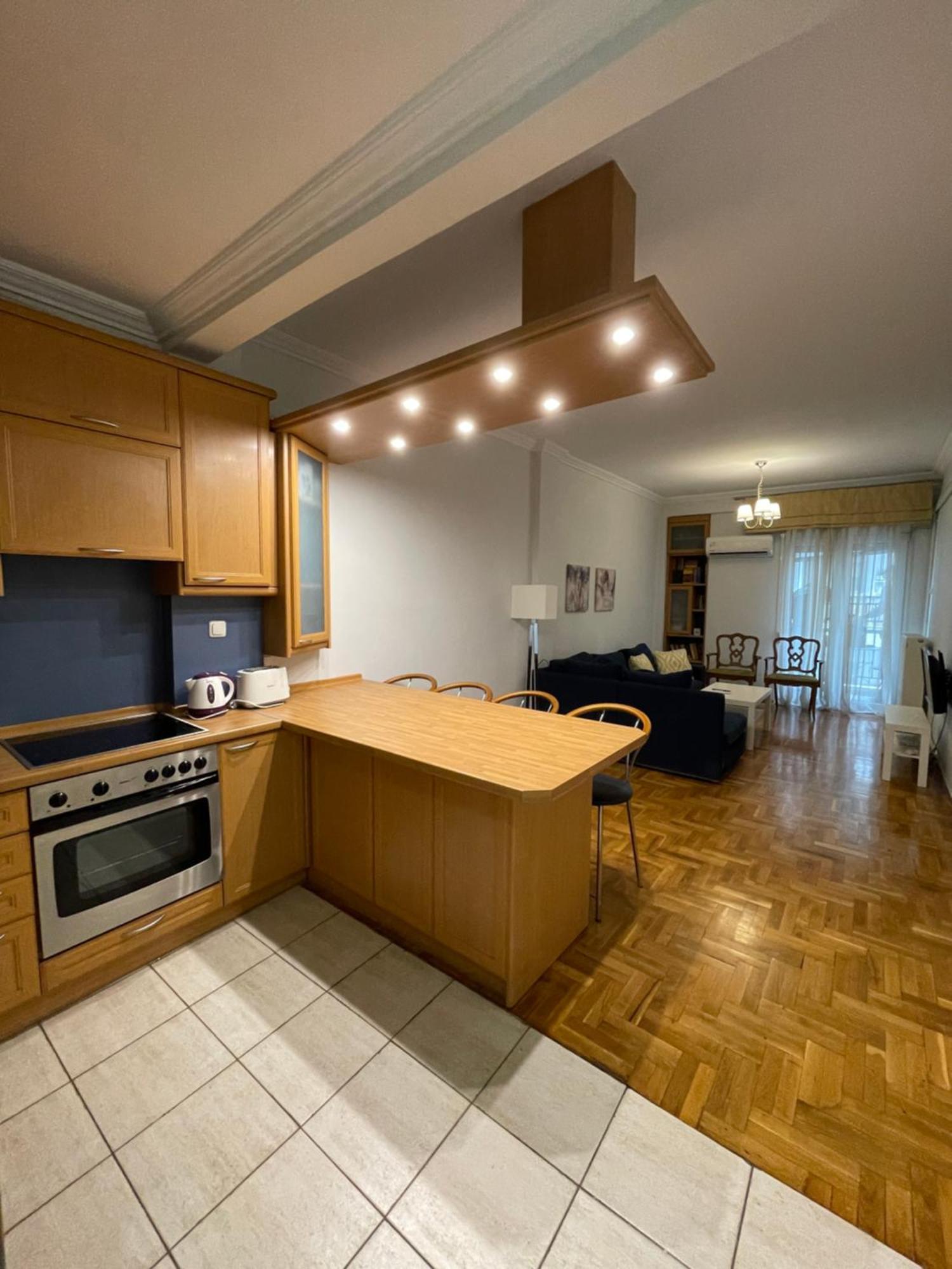 City Heart Apartment Thessaloniki Buitenkant foto